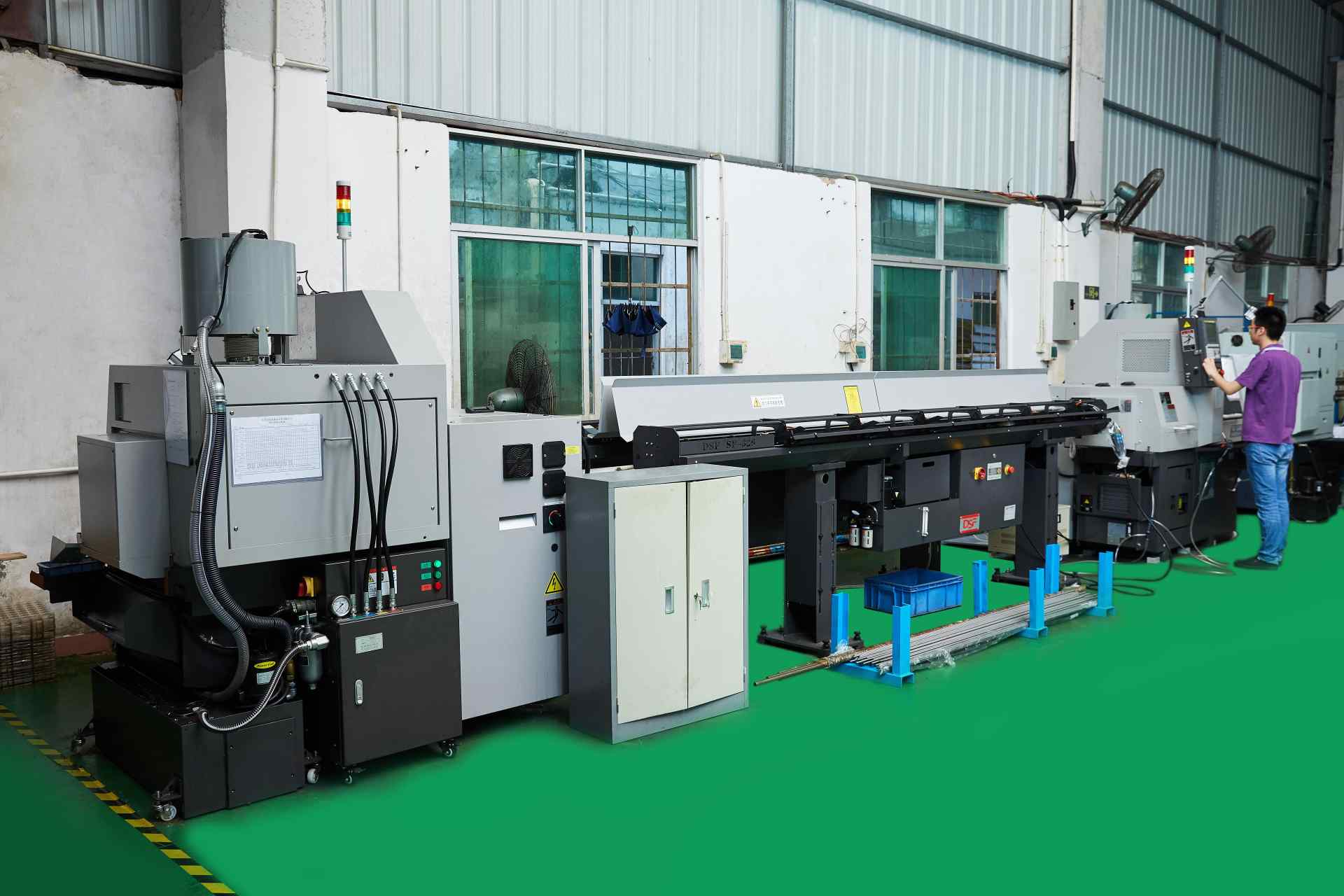Precision CNC Tunring Center Workshop of Precision Machining Factory